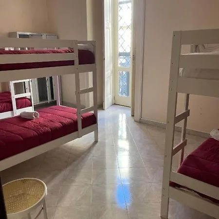 Hostel A I R H2o Naples